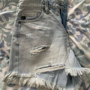 Womens KanCan shorts size small.